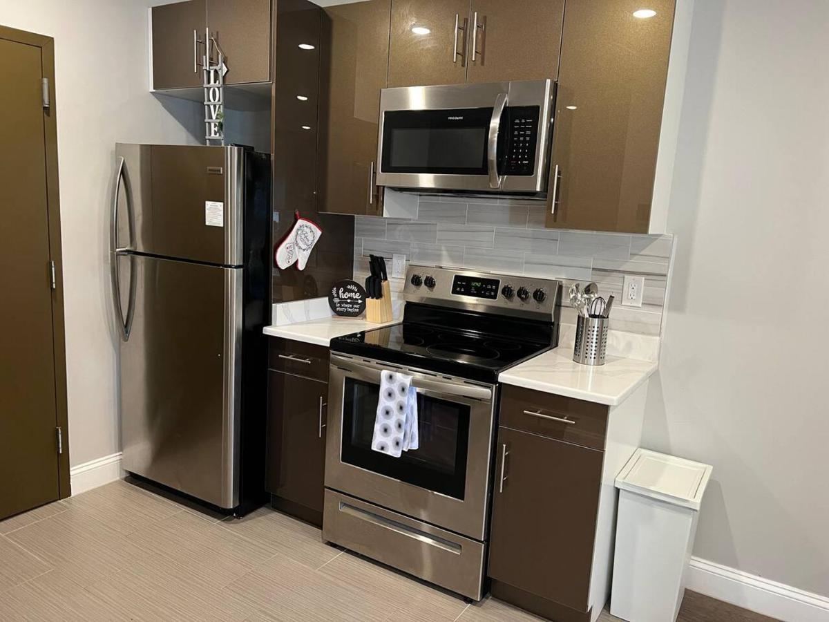 302 Comfy 1bd With View In Center