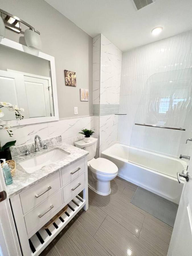 302 Comfy 1bd With View In Center Filadelfia